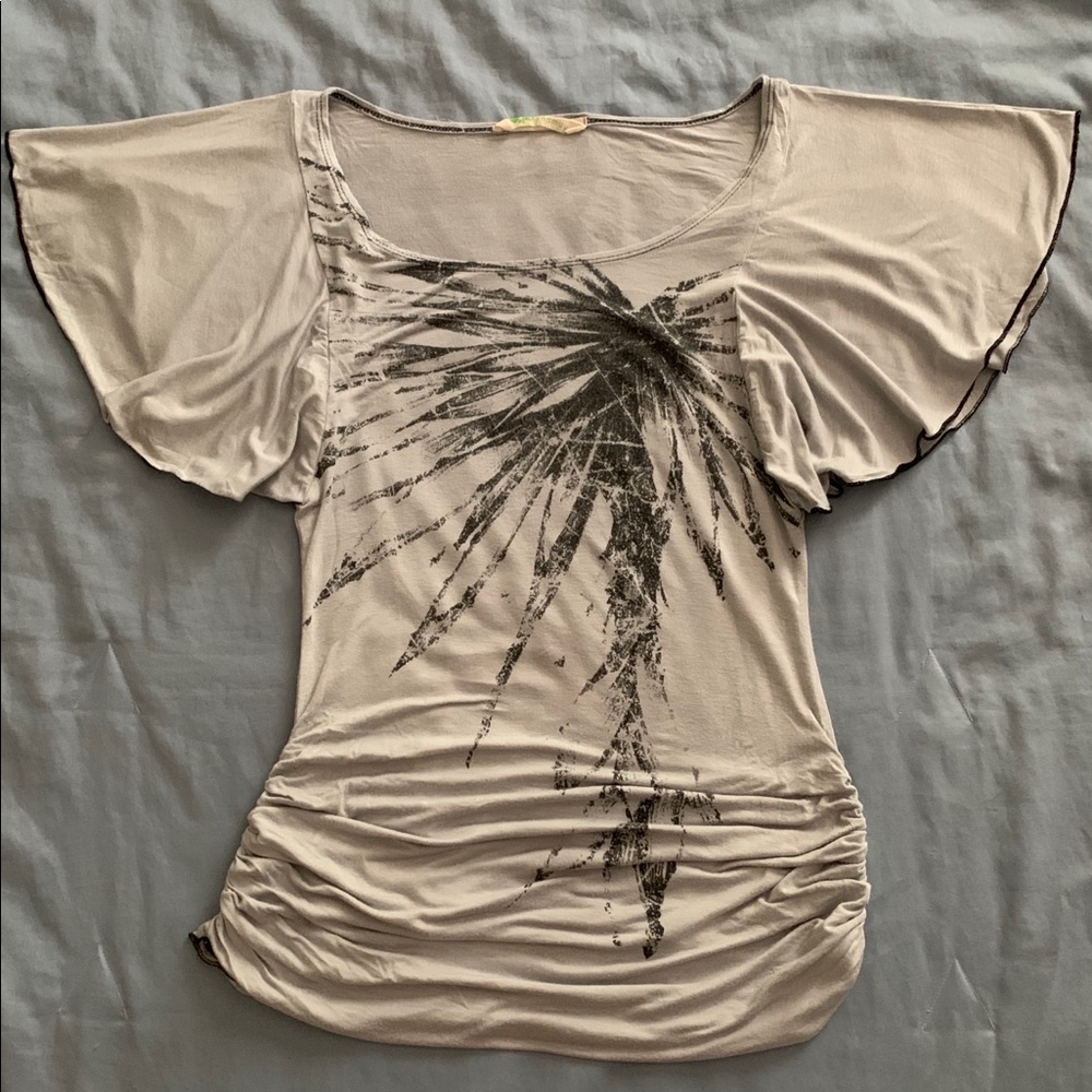 Short sleeve top